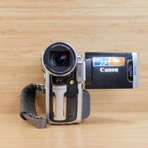 Vintage Canon HV10 HDV Camcorder / Full HD MiniDV / Made in Japan